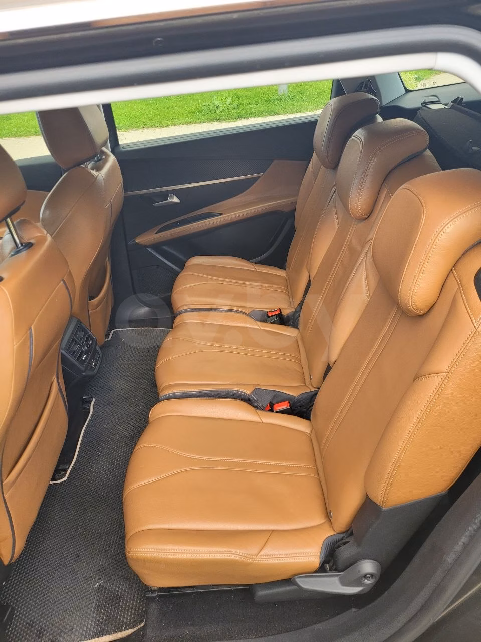 Peugeot 5008 фото 5