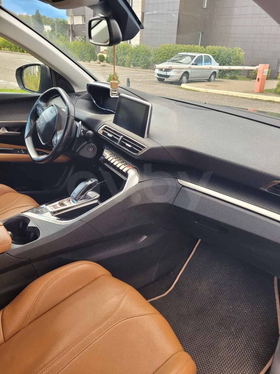 Peugeot 5008 фото 4
