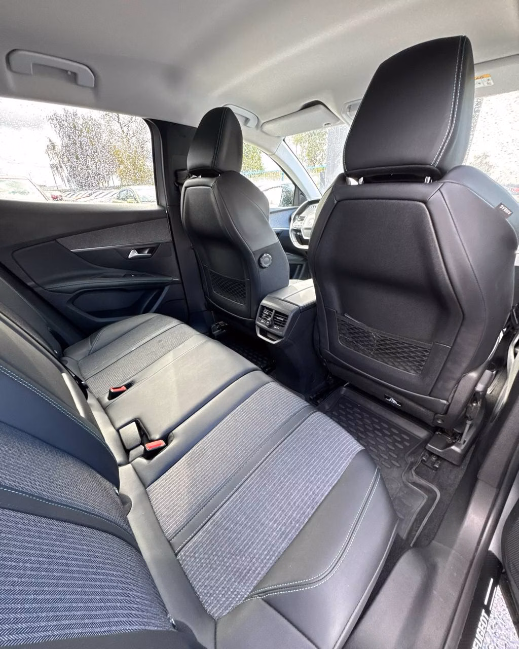 Peugeot 3008 фото 11