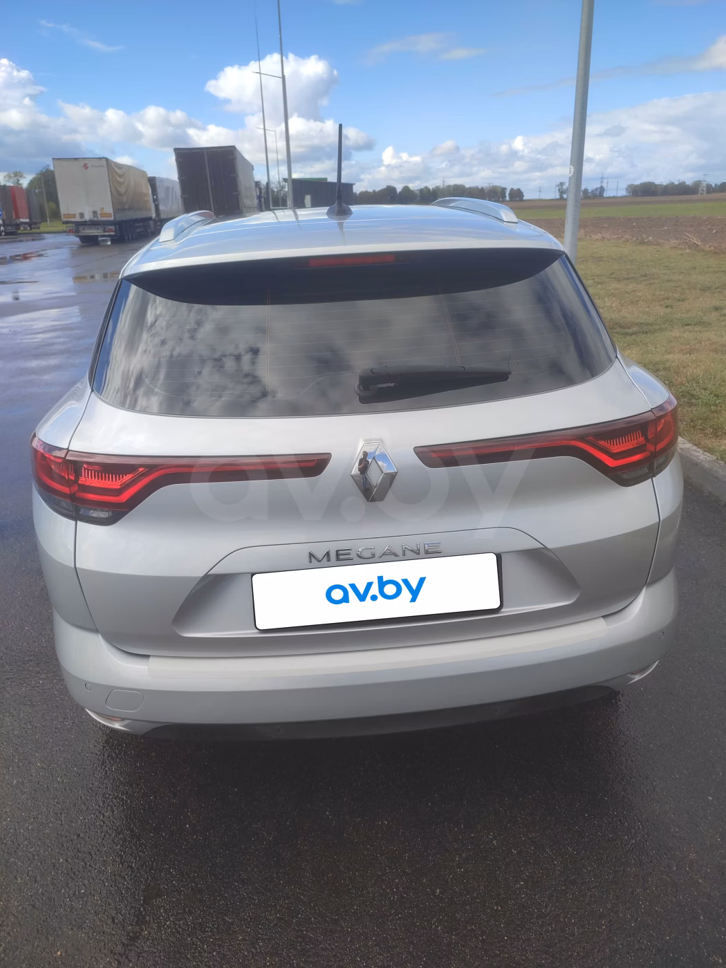 Renault Megane фото 8