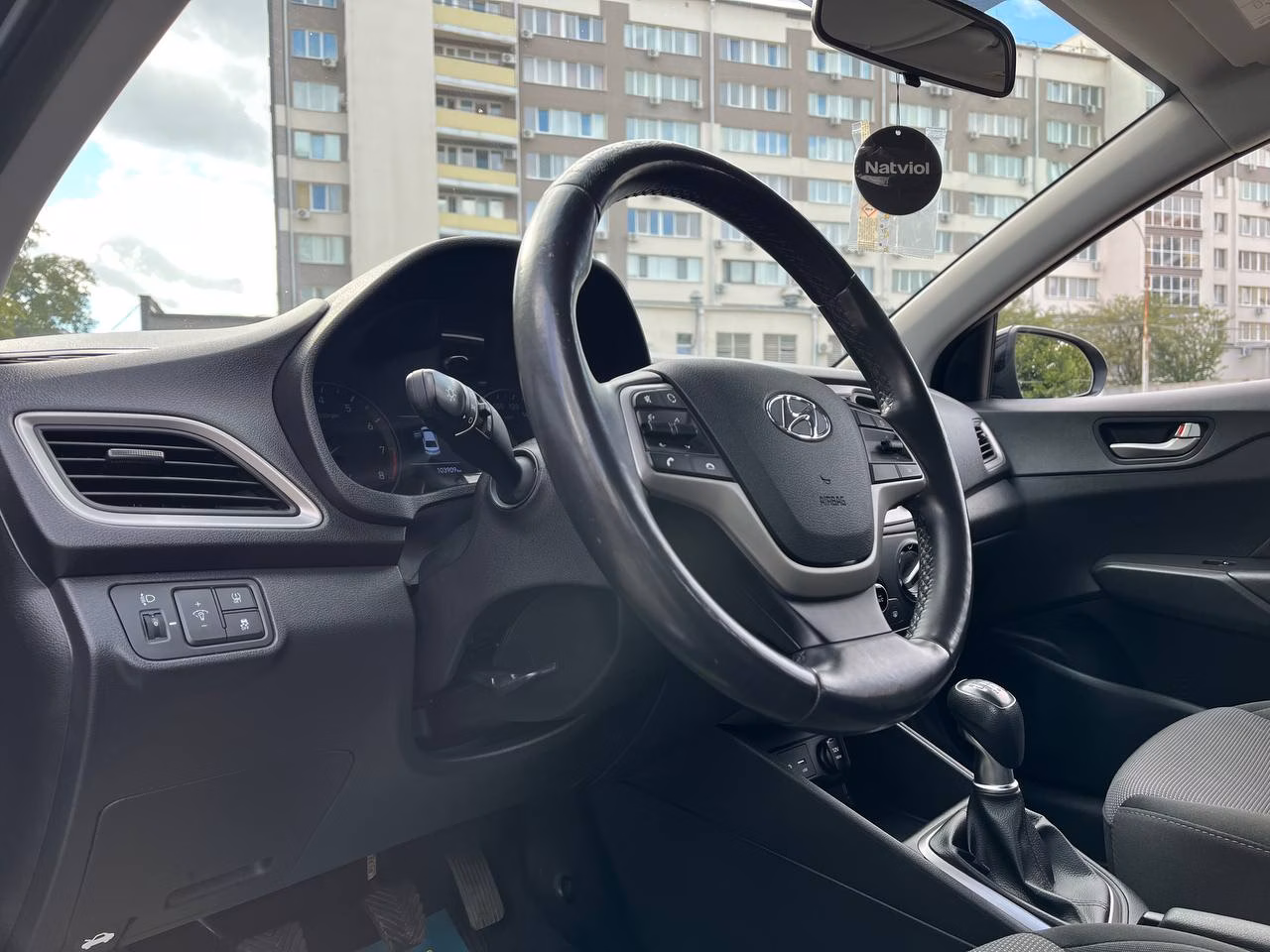 Hyundai Accent фото 15
