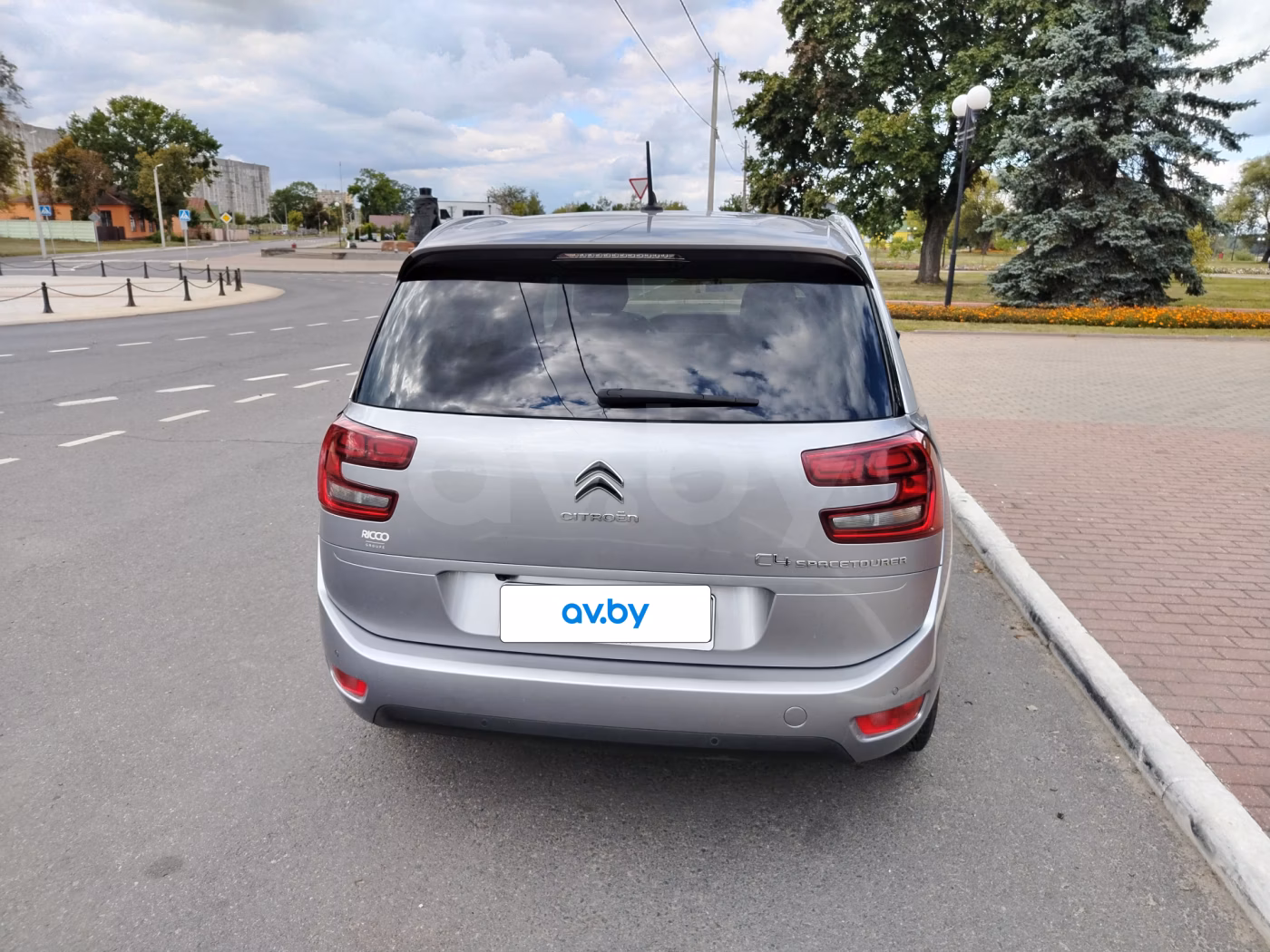 Citroen C4 Grand Spacetourer фото 8