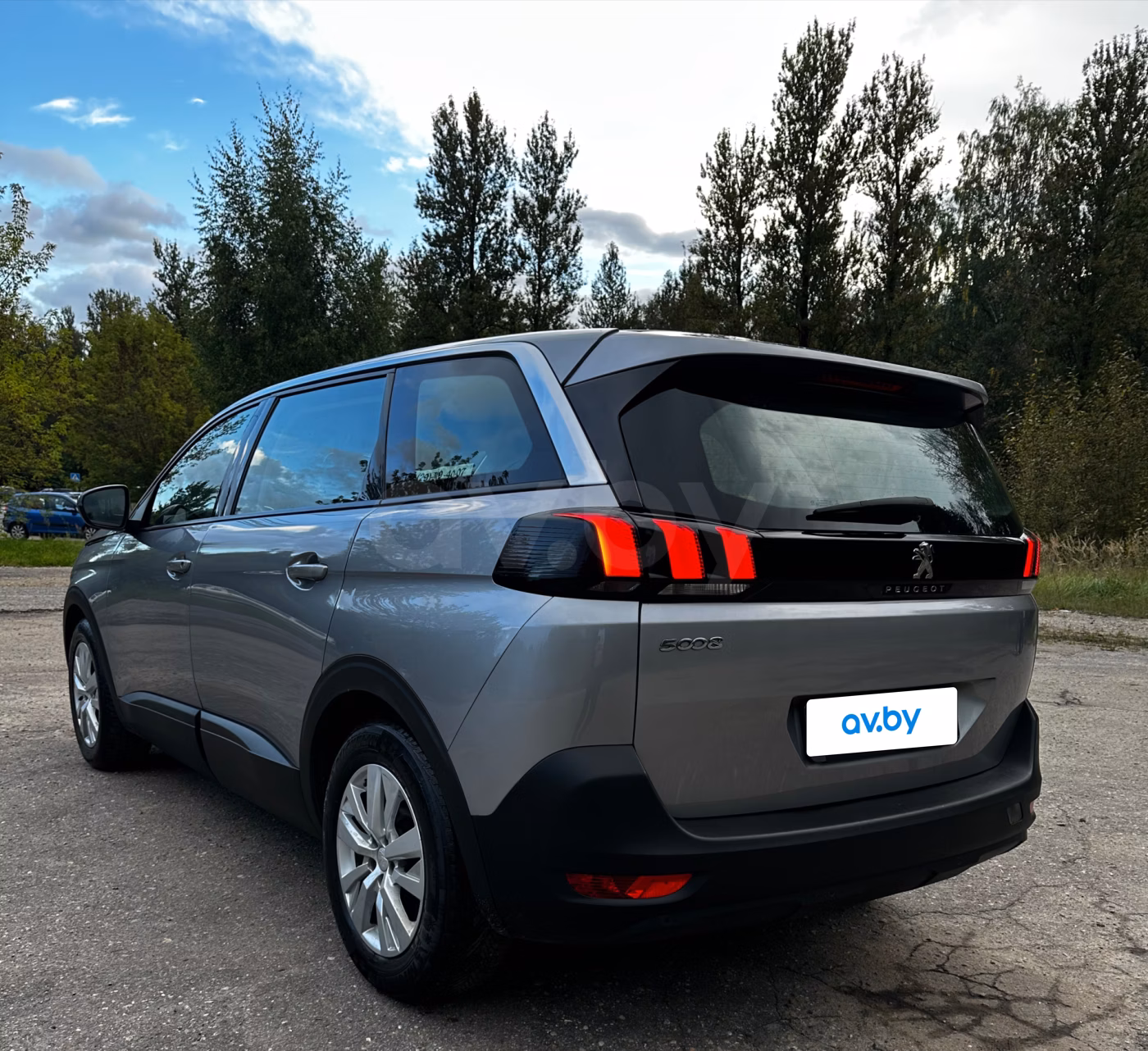 Peugeot 5008 фото 10