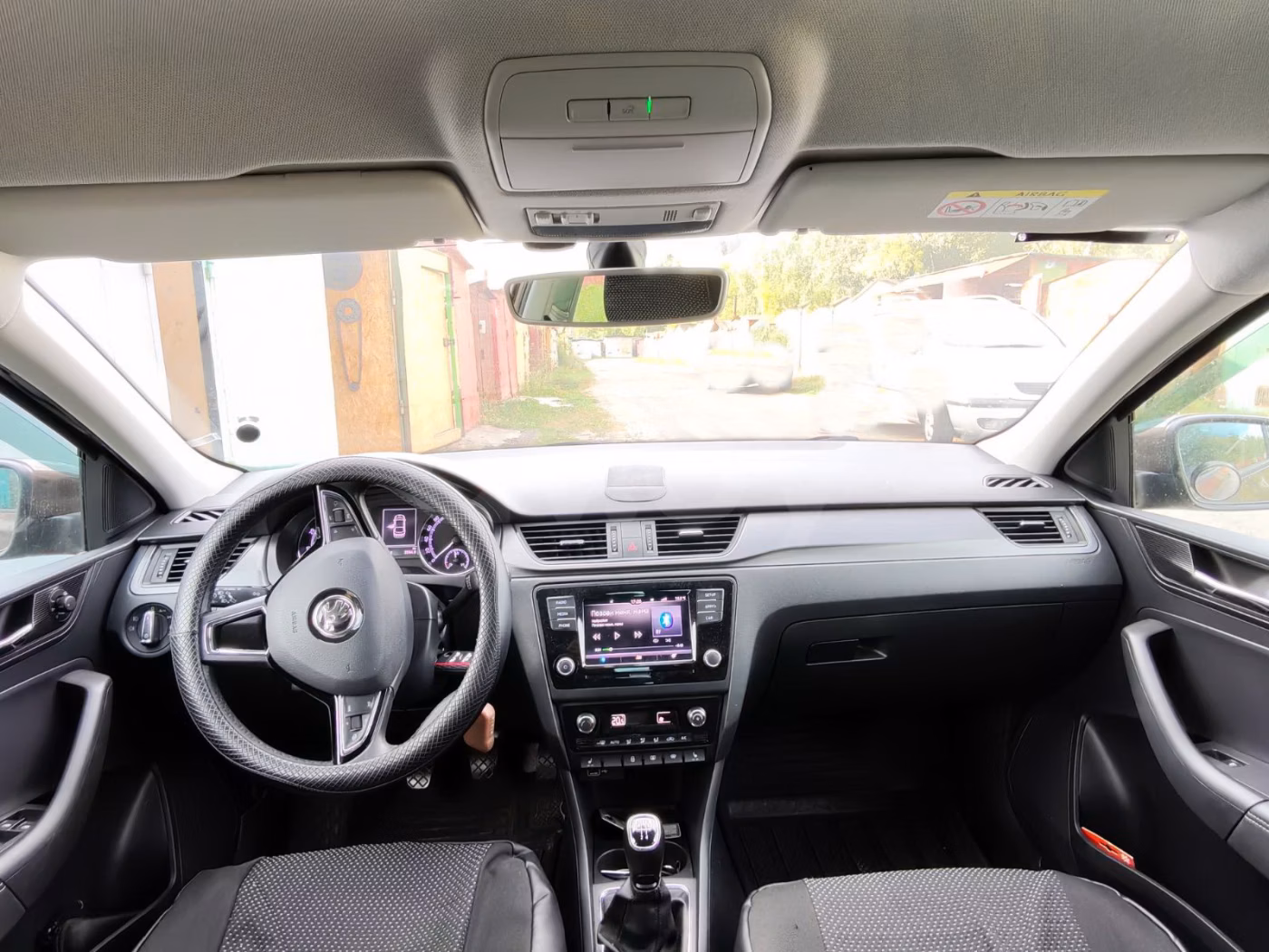 Skoda Rapid фото 8