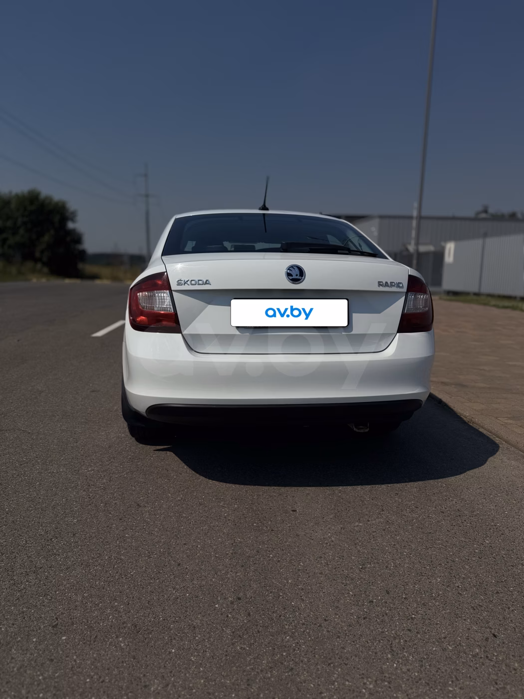 Skoda Rapid фото 8