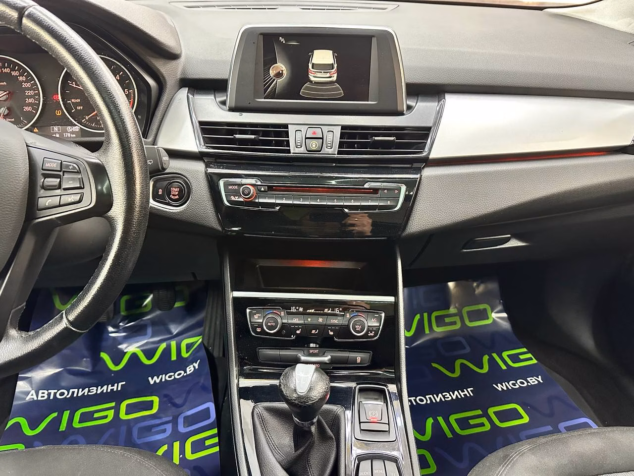BMW 2 серия Active Tourer фото 10