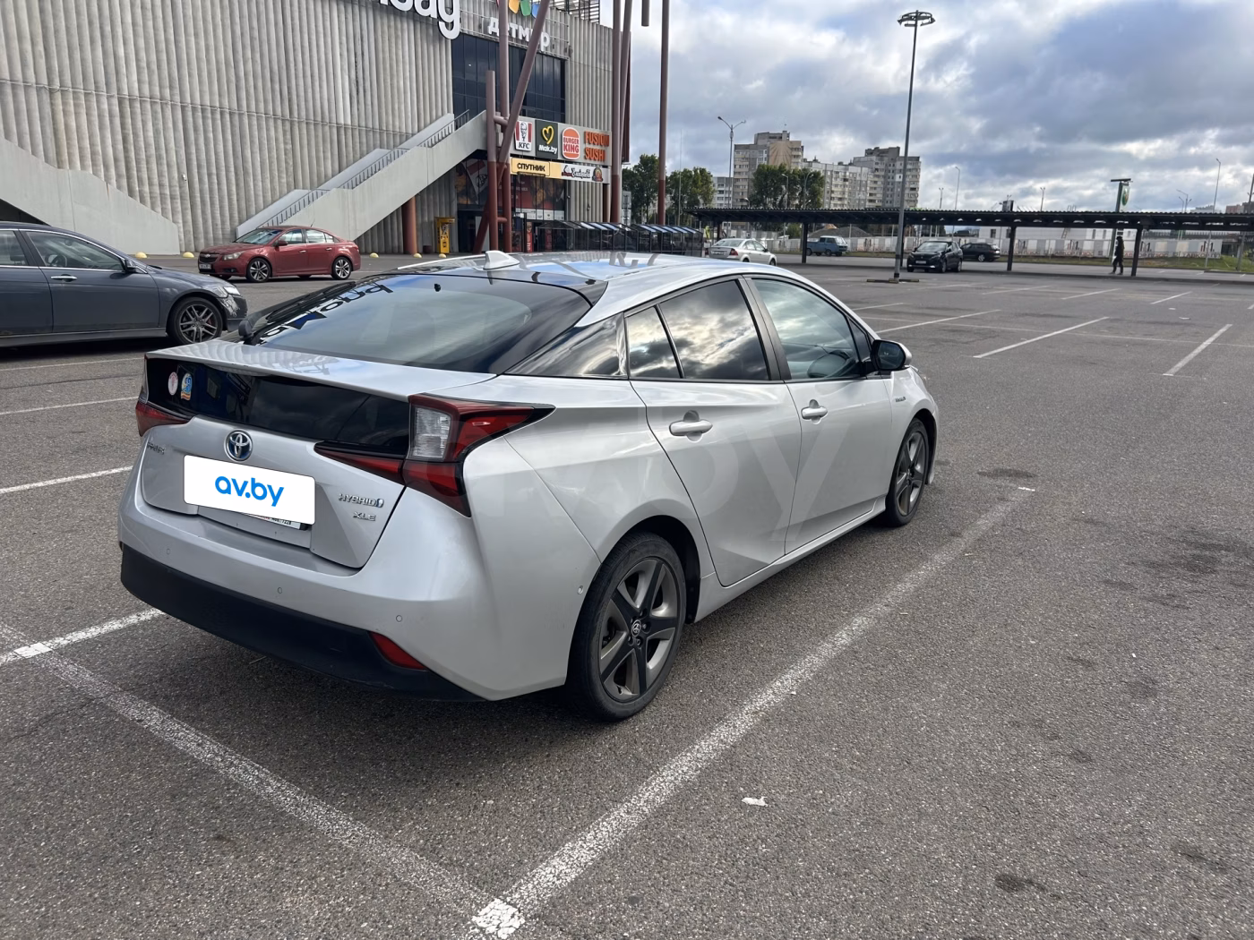 Toyota Prius фото 2