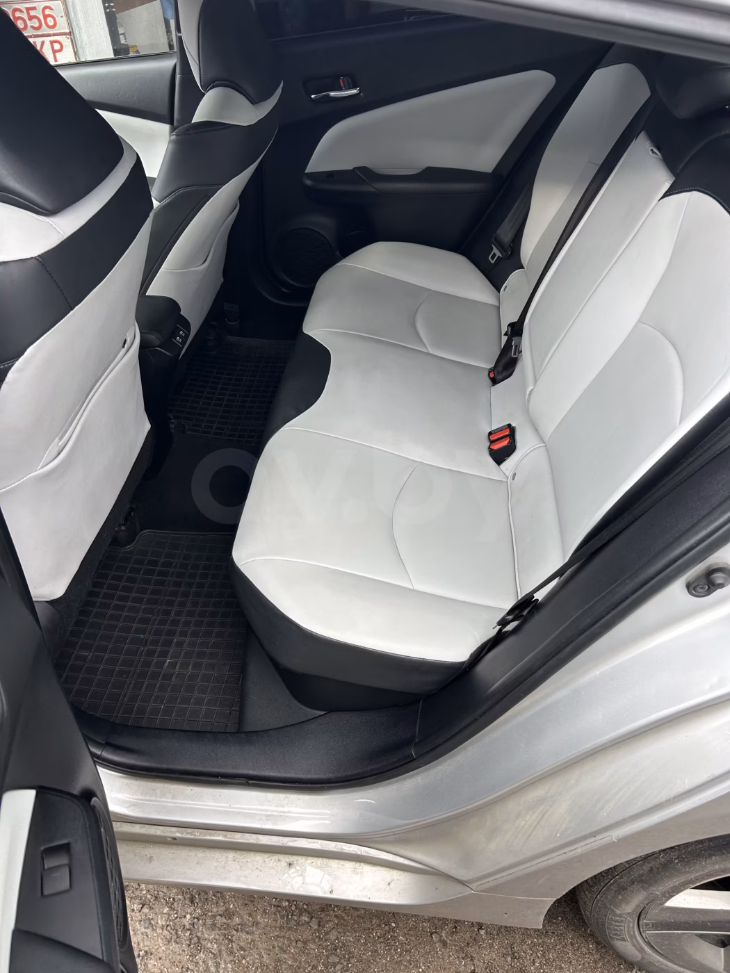 Toyota Prius фото 6