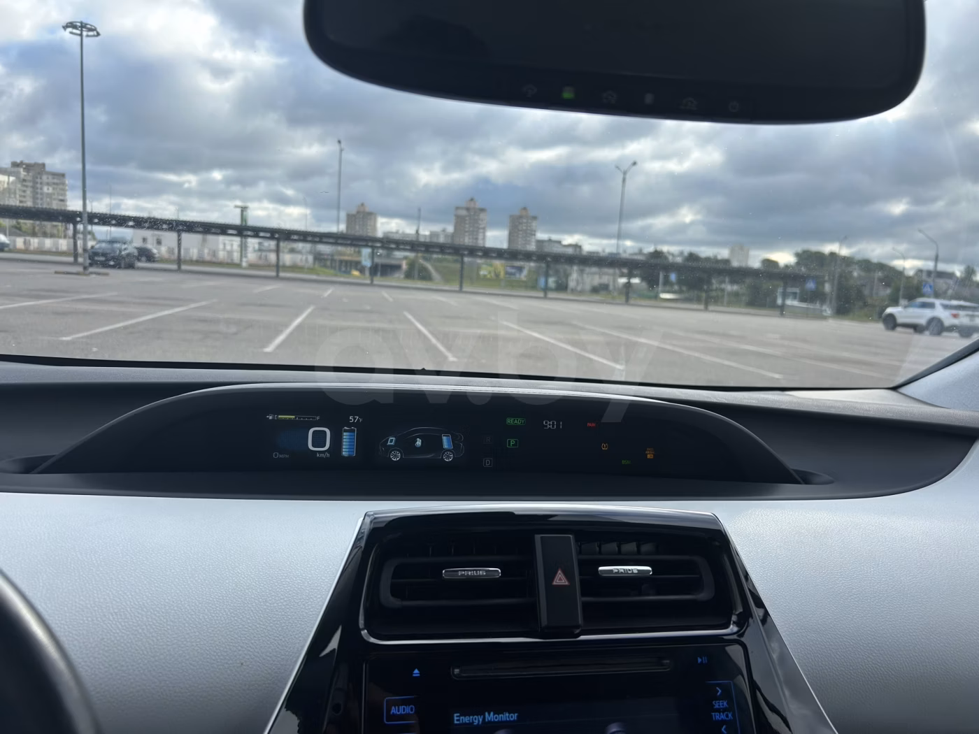 Toyota Prius фото 5