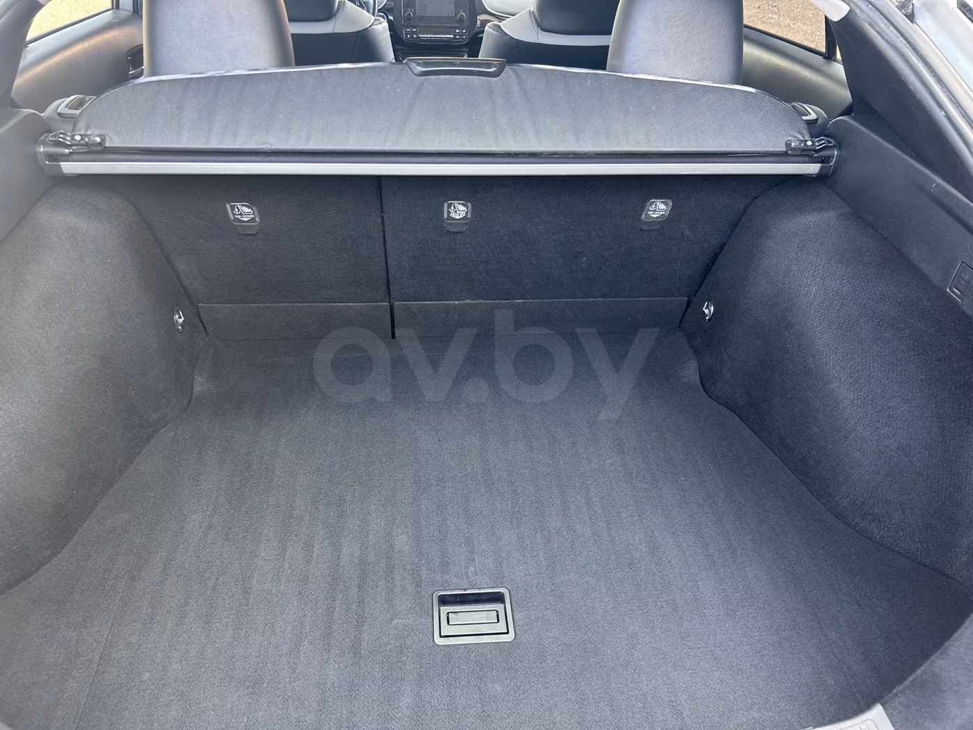 Toyota Prius фото 9
