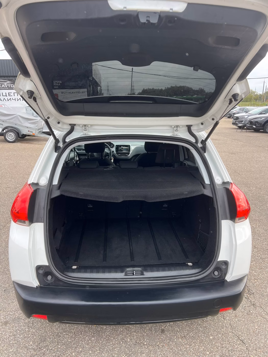 Peugeot 2008 фото 15