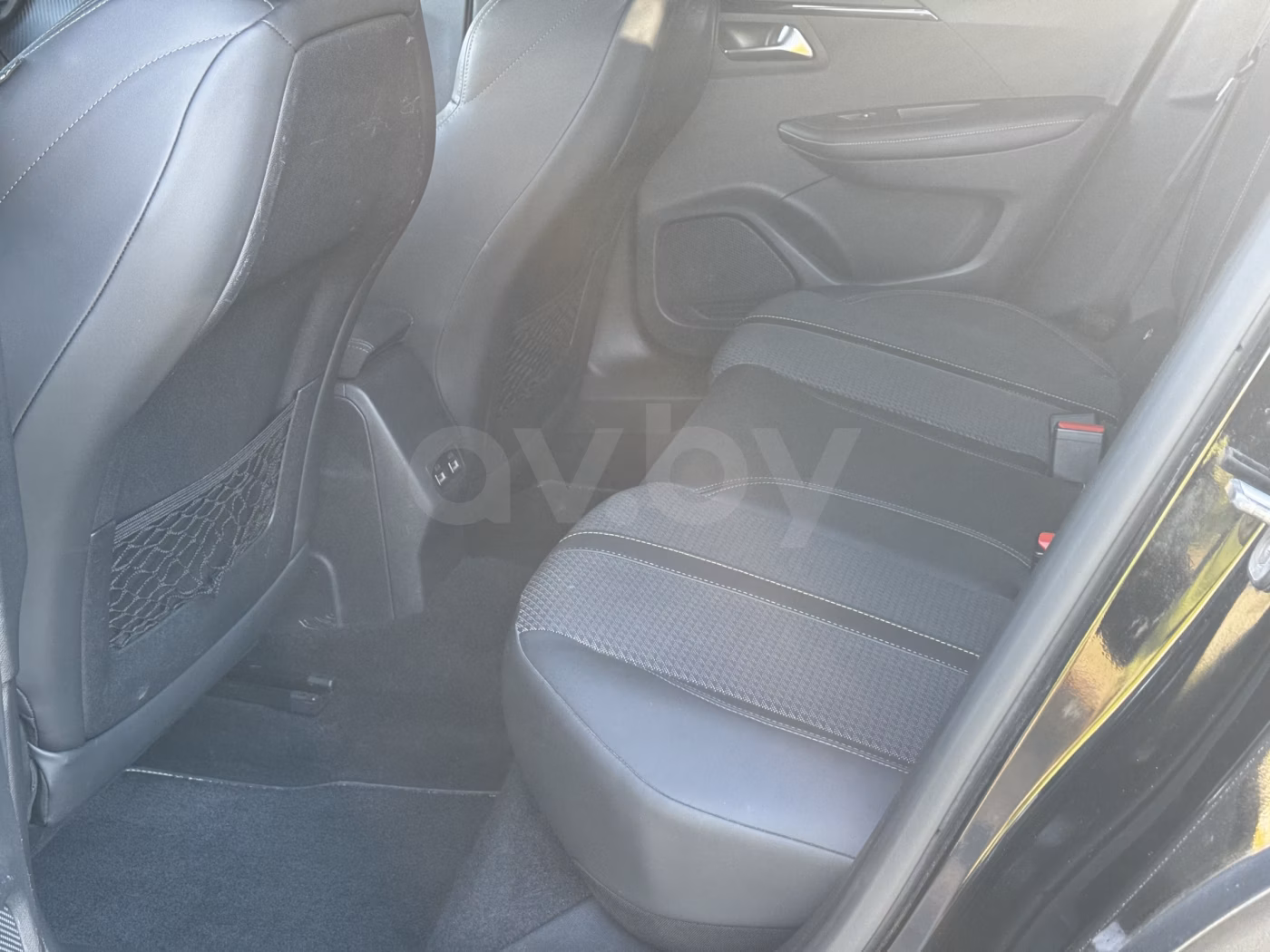 Peugeot 2008 фото 8