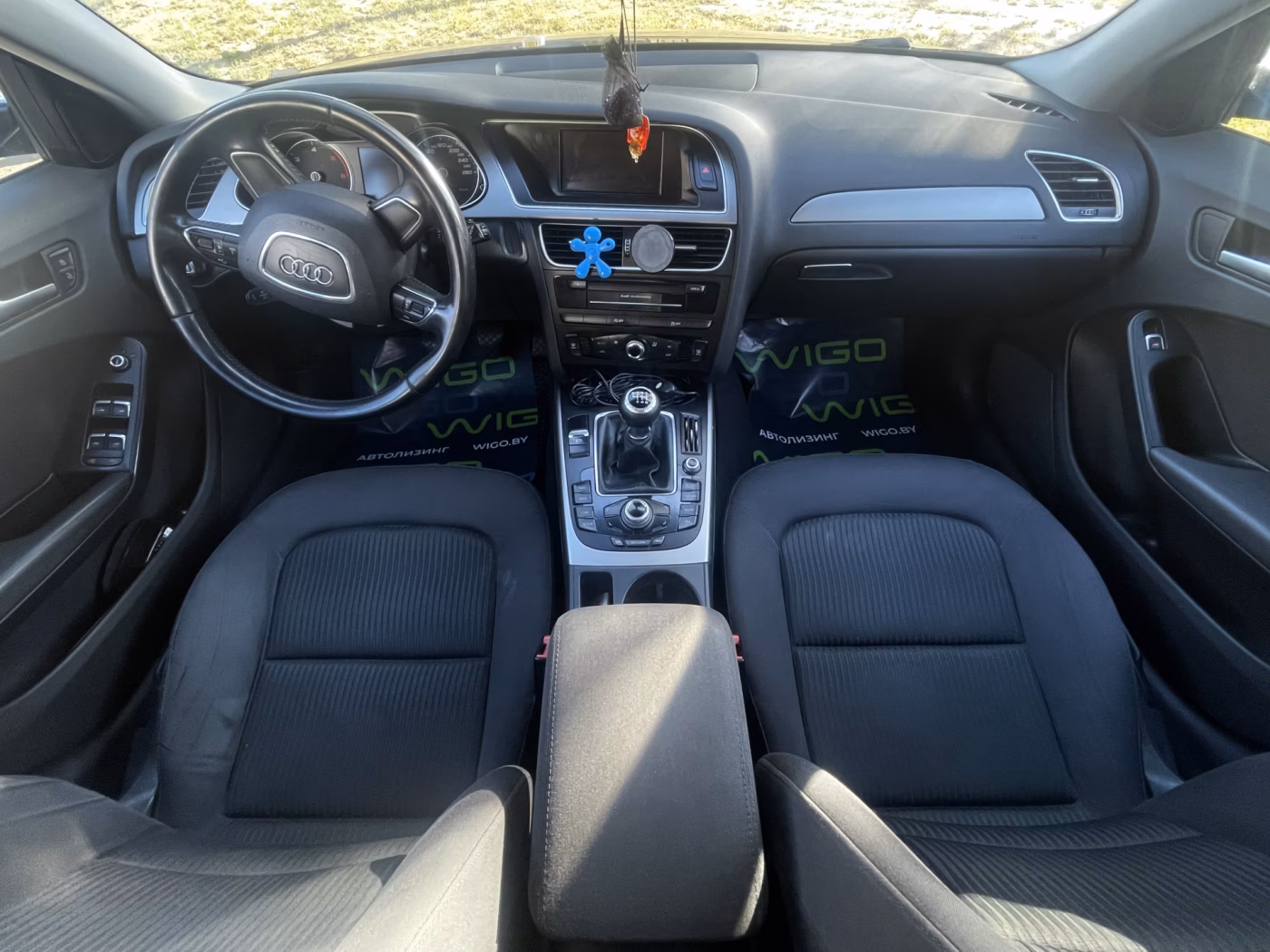 Audi A4 фото 14