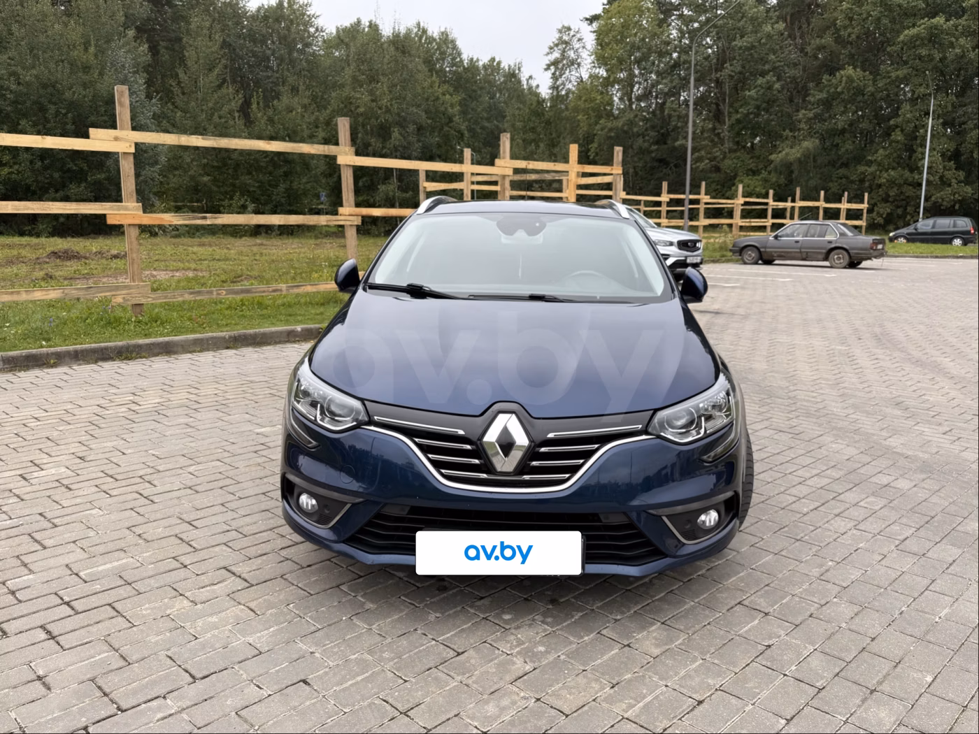 Renault Megane фото 2