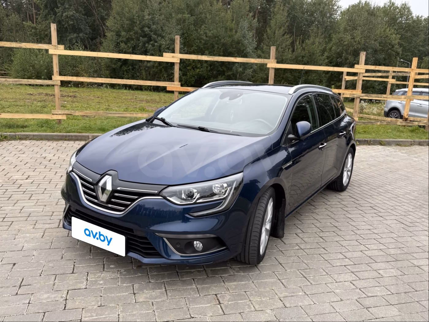 Renault Megane фото 6