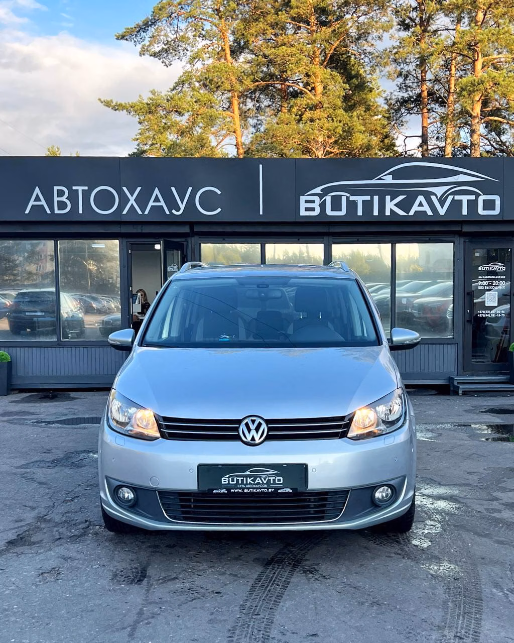 Volkswagen Touran фото 2