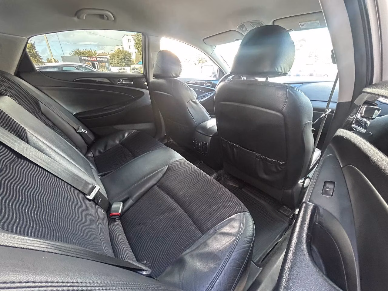 Hyundai Sonata фото 8
