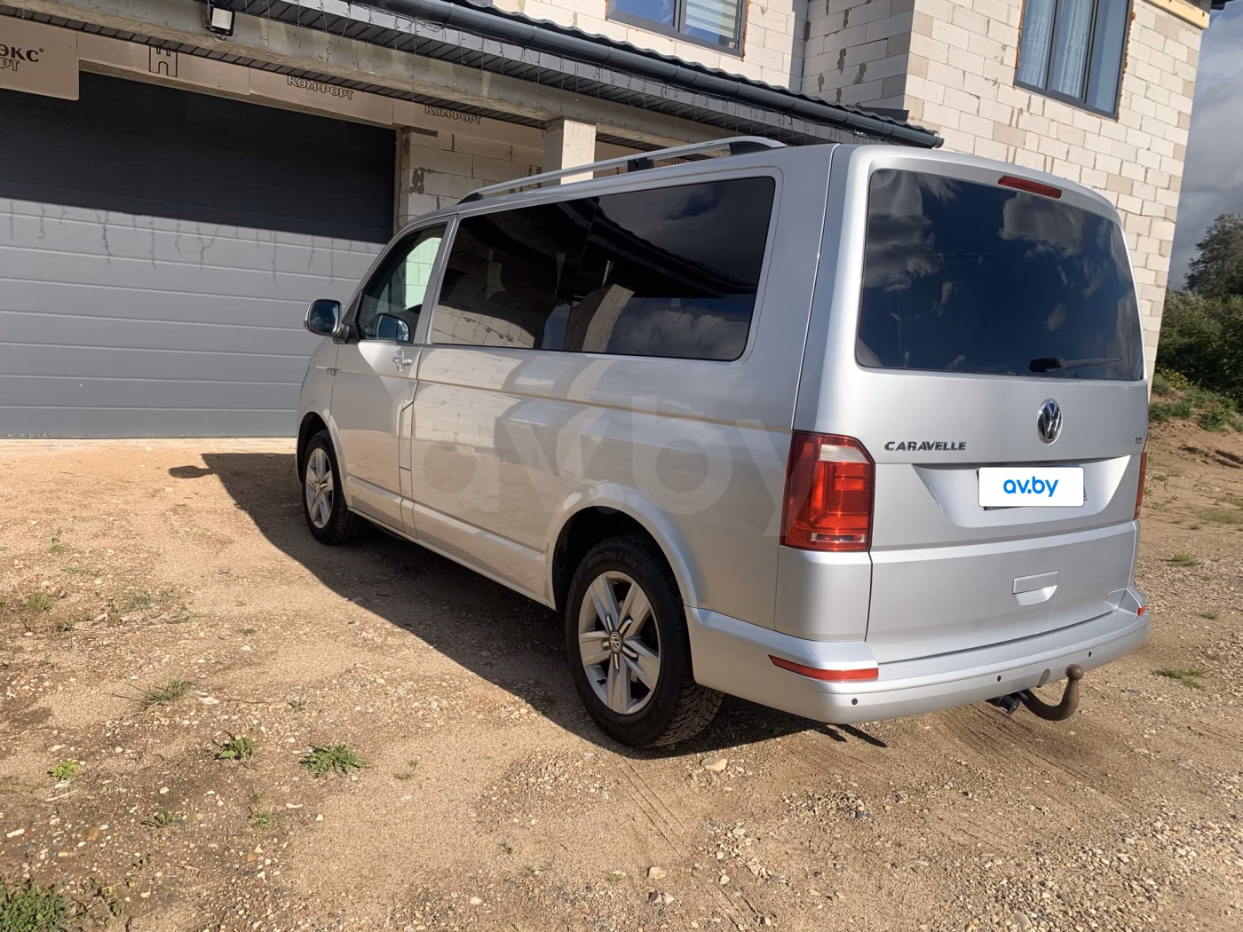 Volkswagen Caravelle фото 3