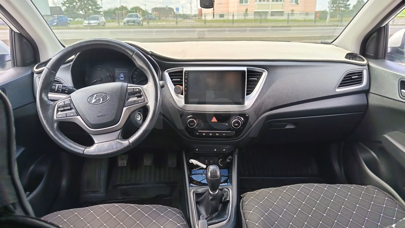 Hyundai Accent фото 14