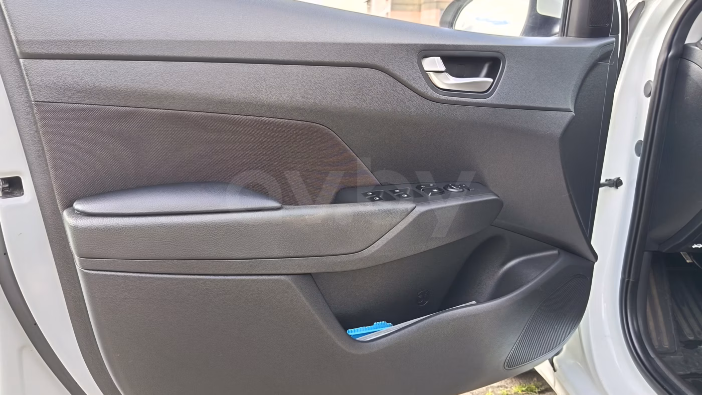 Hyundai Accent фото 19