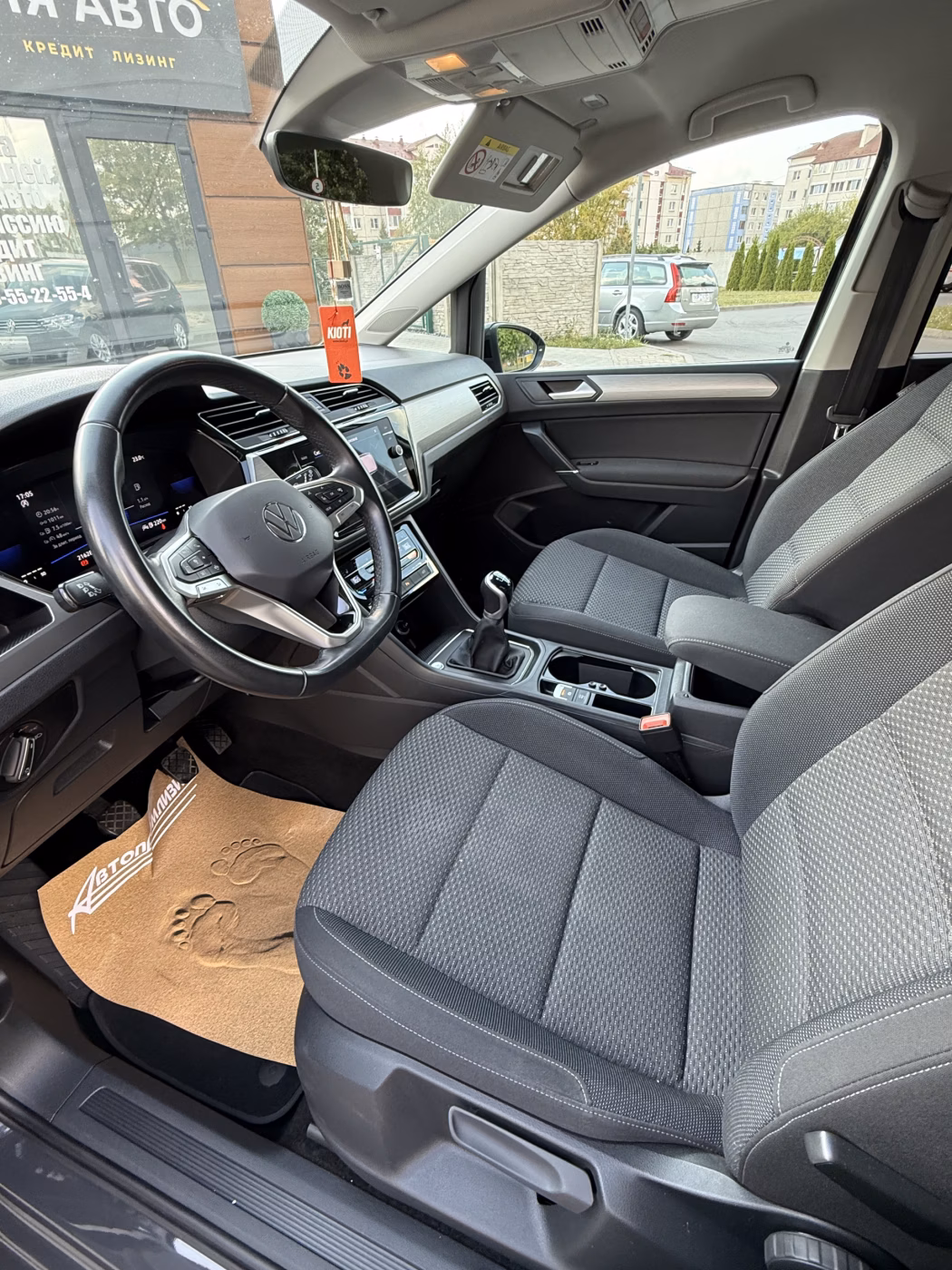Volkswagen Touran фото 21