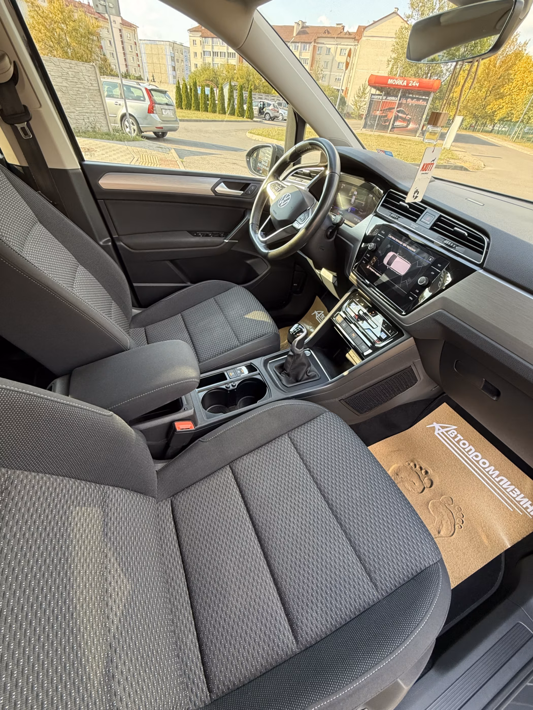 Volkswagen Touran фото 17