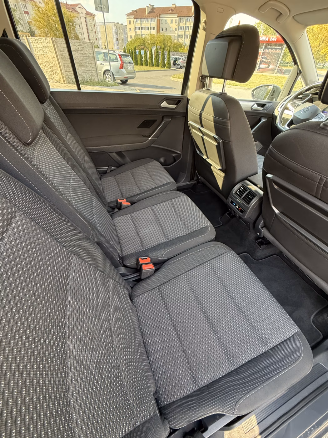 Volkswagen Touran фото 18