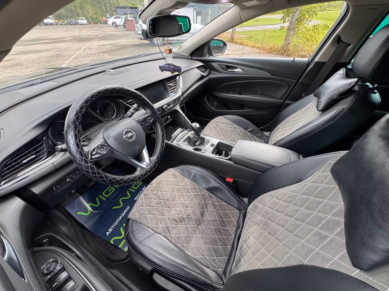 Opel Insignia фото 9