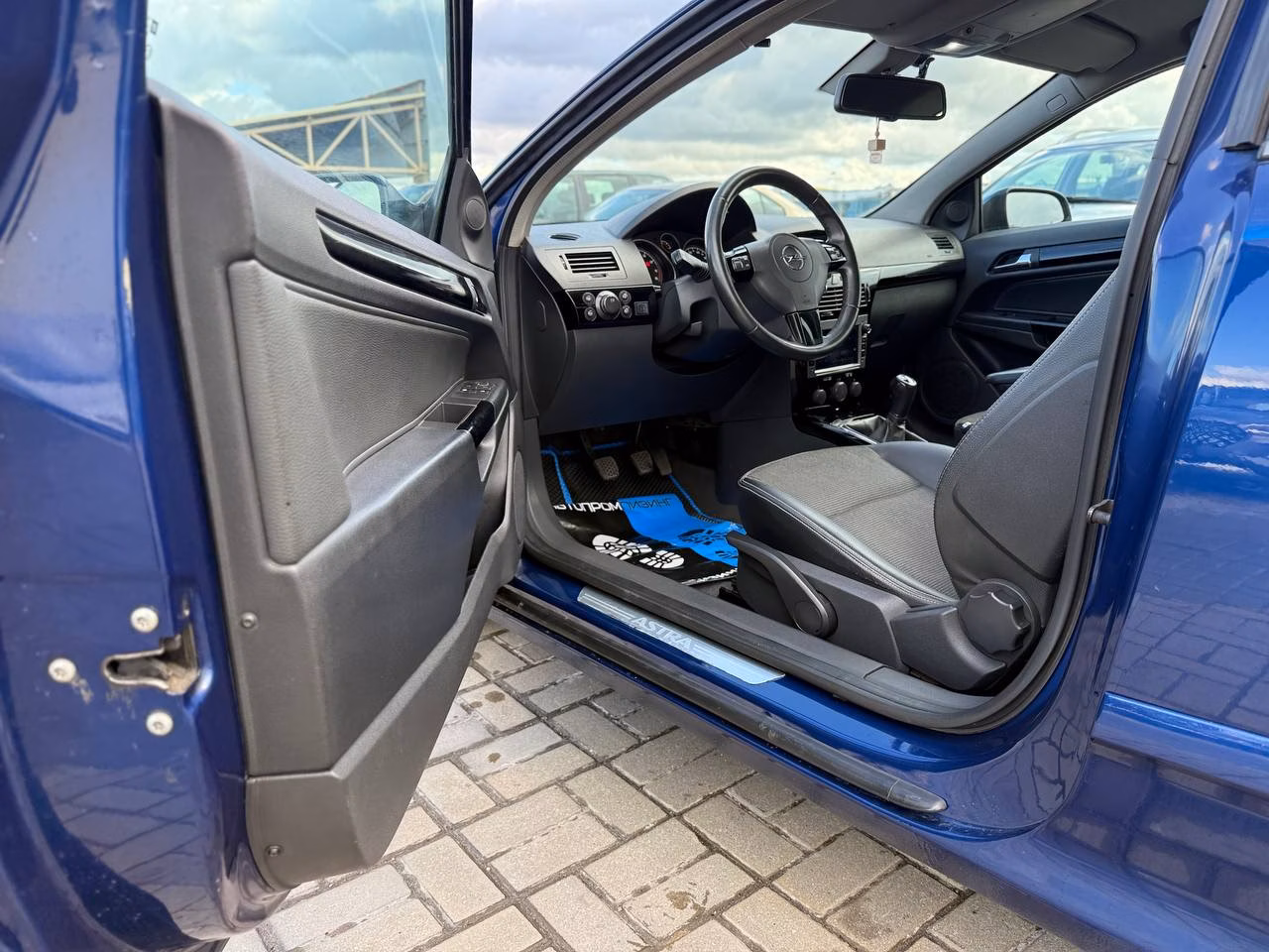Opel Astra фото 21