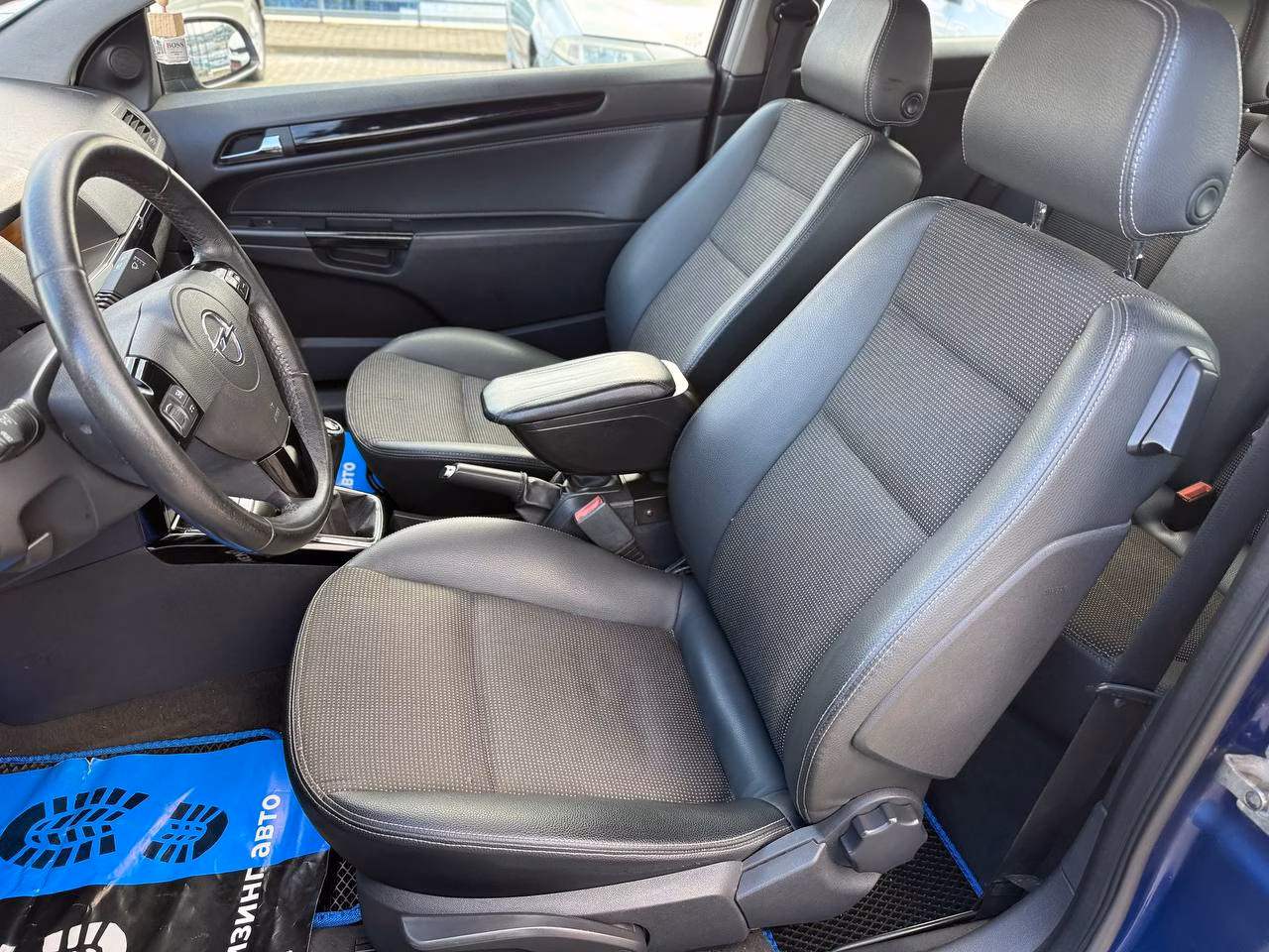 Opel Astra фото 18