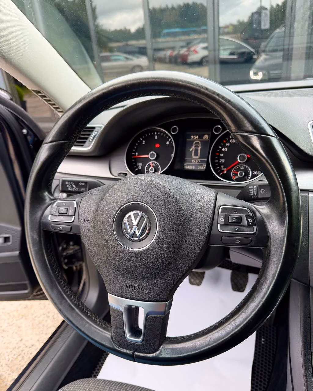 Volkswagen Passat фото 11
