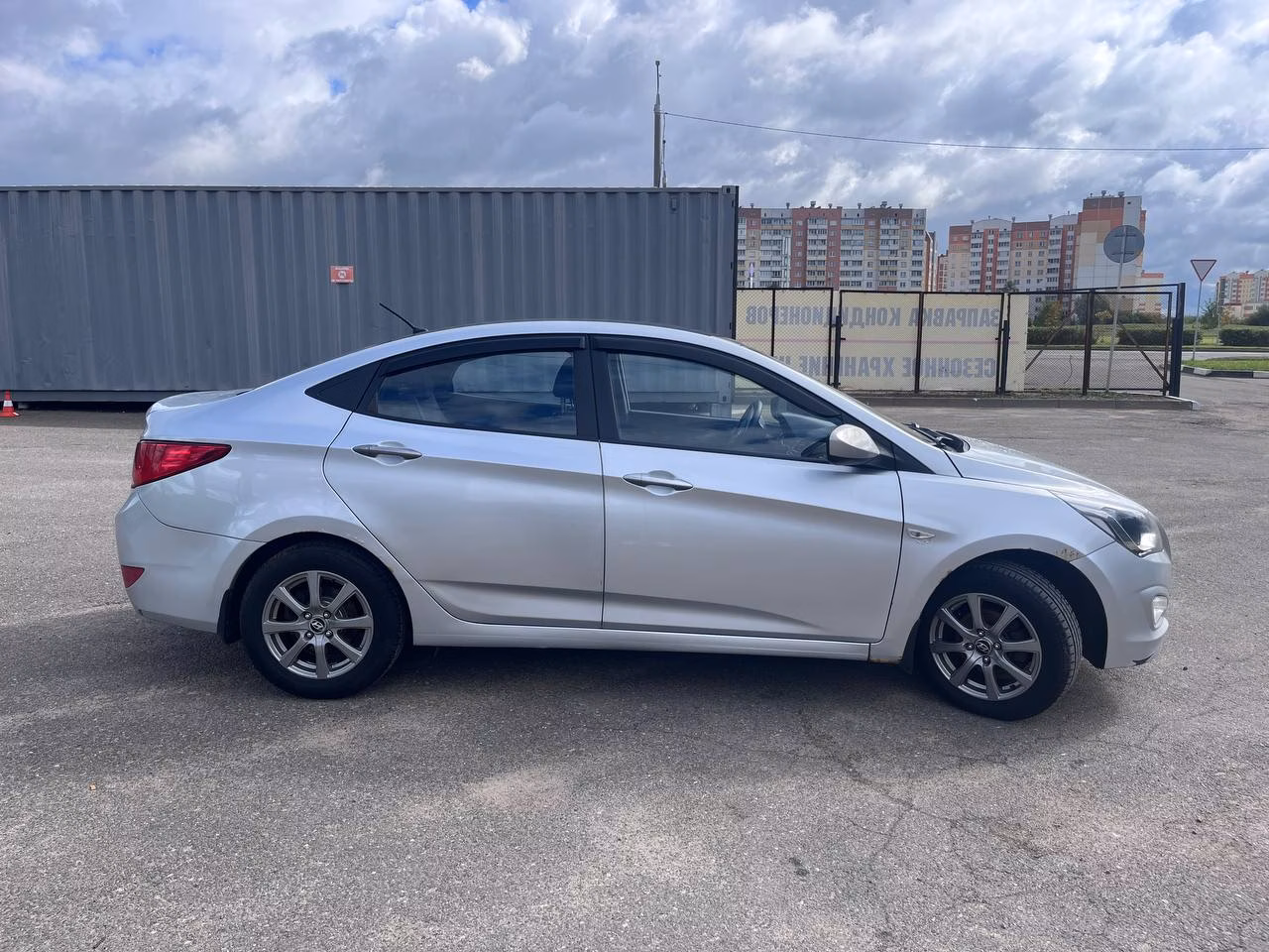 Hyundai Solaris фото 4