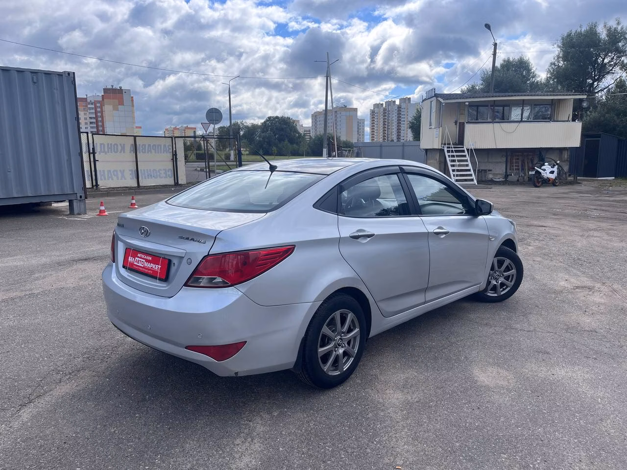 Hyundai Solaris фото 5