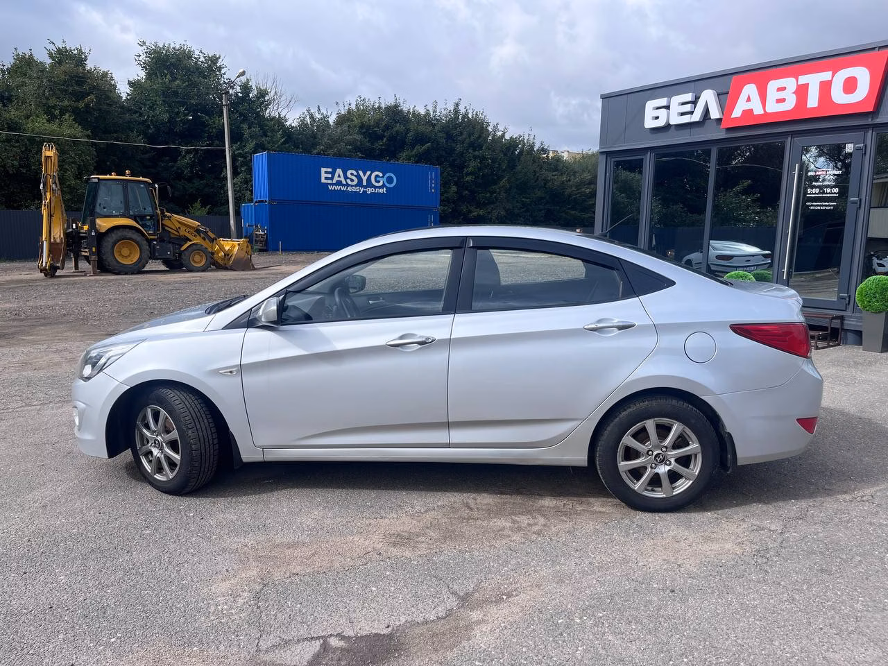 Hyundai Solaris фото 8