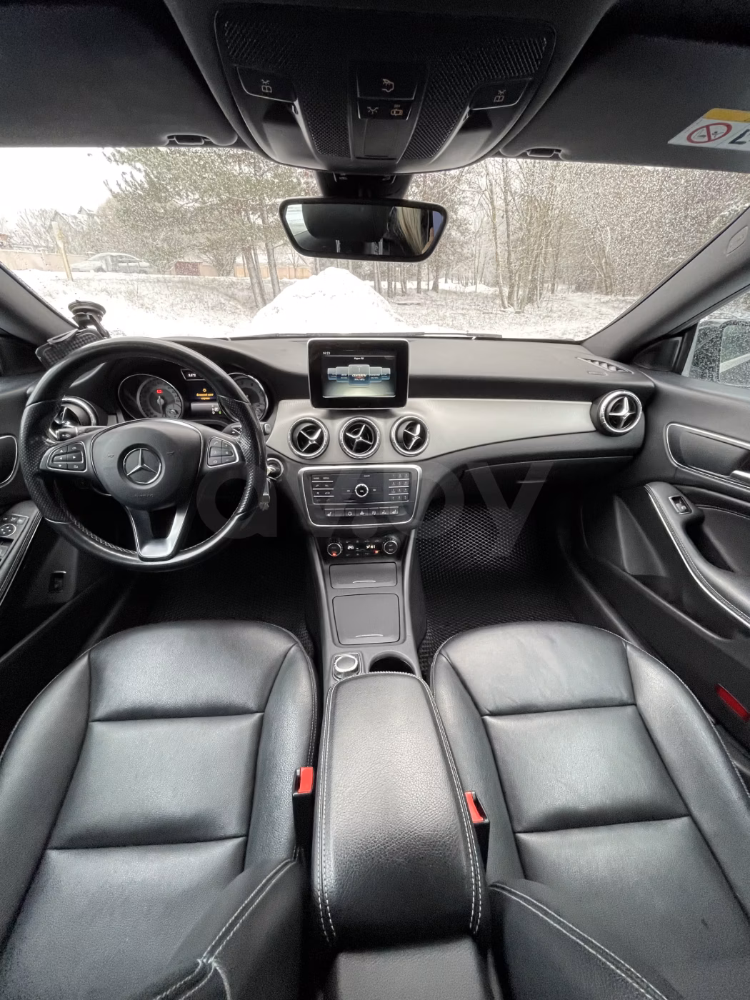 Mercedes-Benz CLA фото 11
