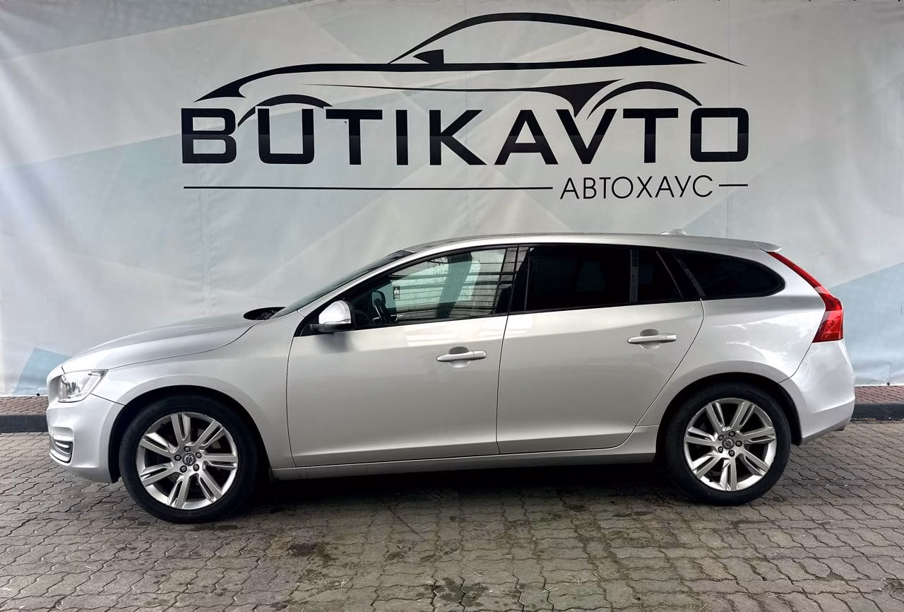 Volvo V60 фото 3