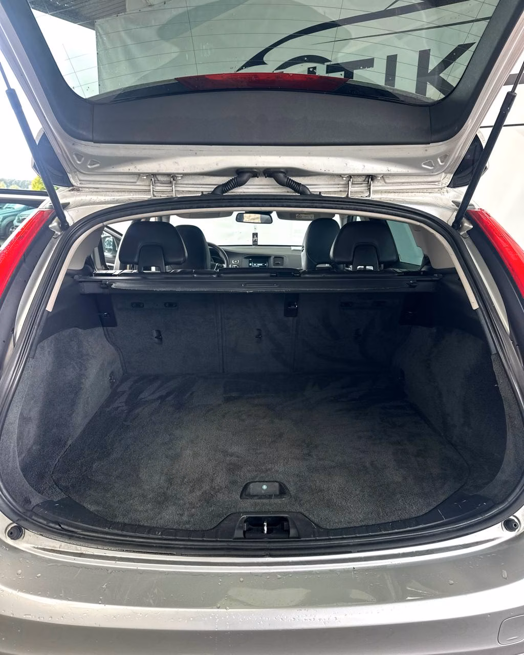 Volvo V60 фото 15