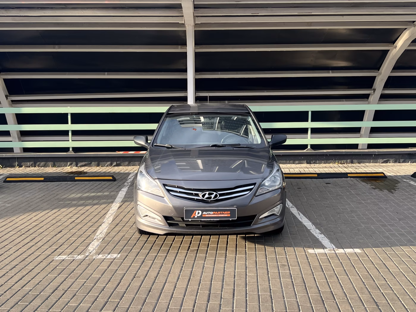 Hyundai Solaris фото 2