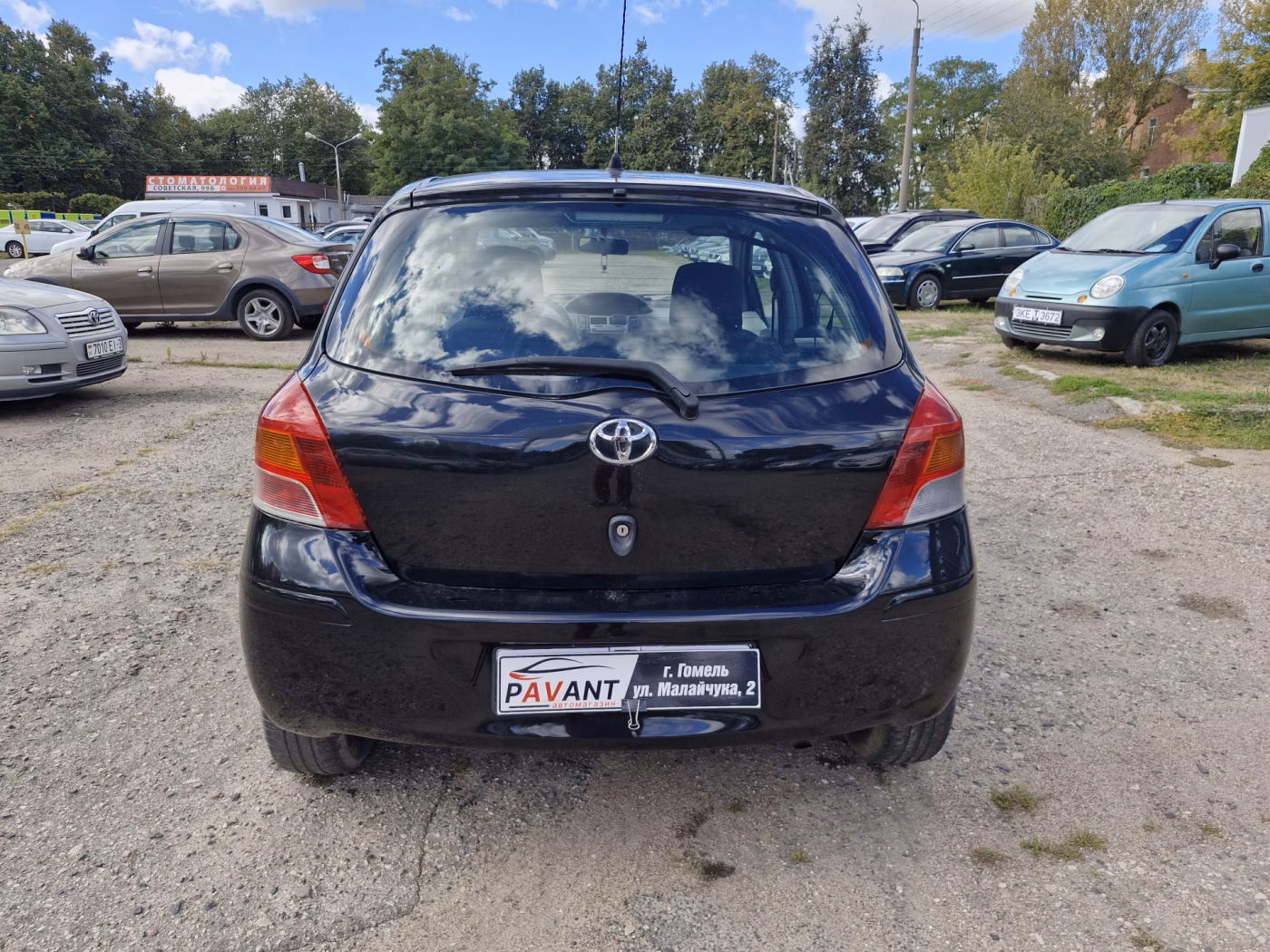 Toyota Yaris фото 4