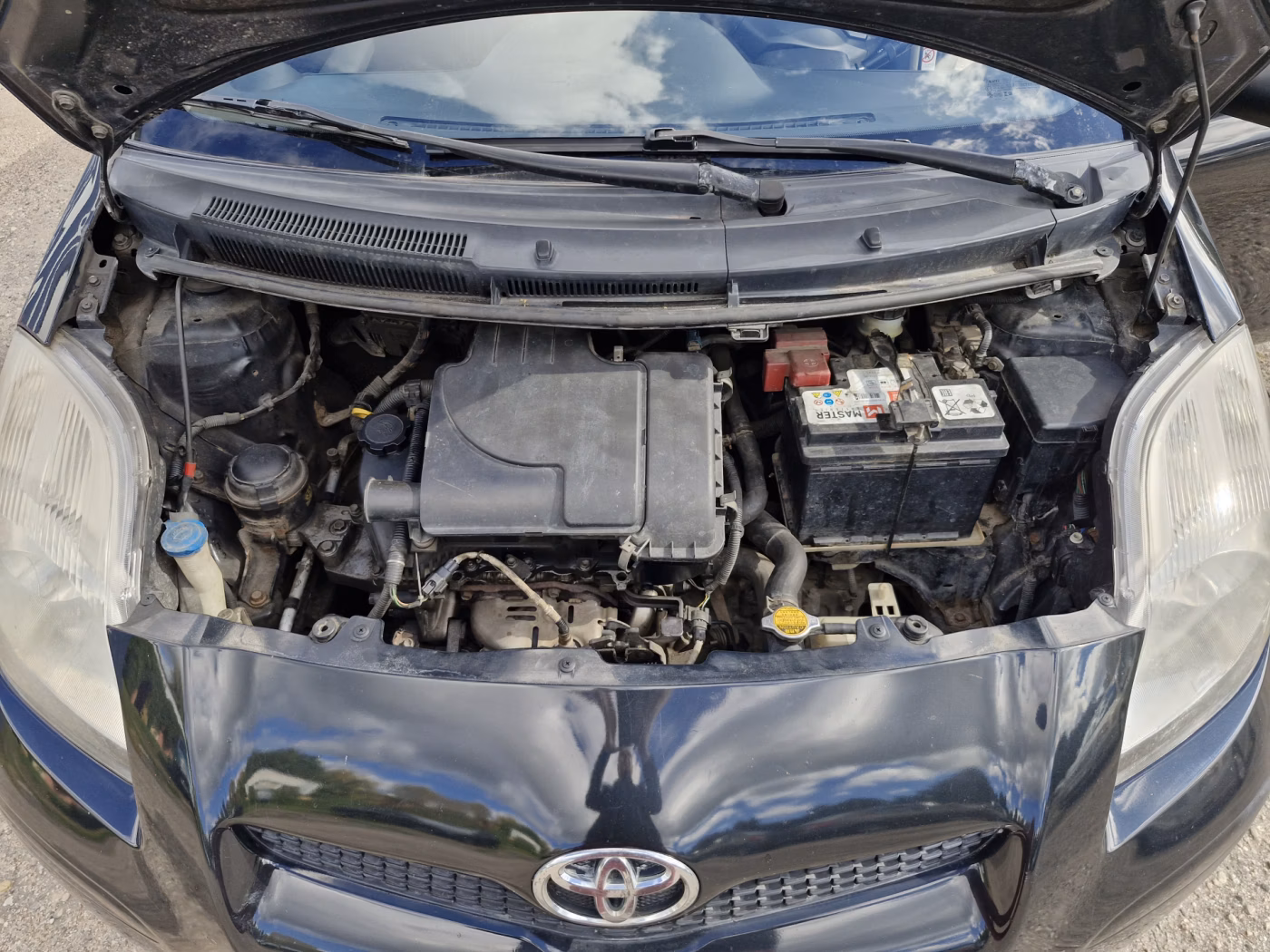 Toyota Yaris фото 28