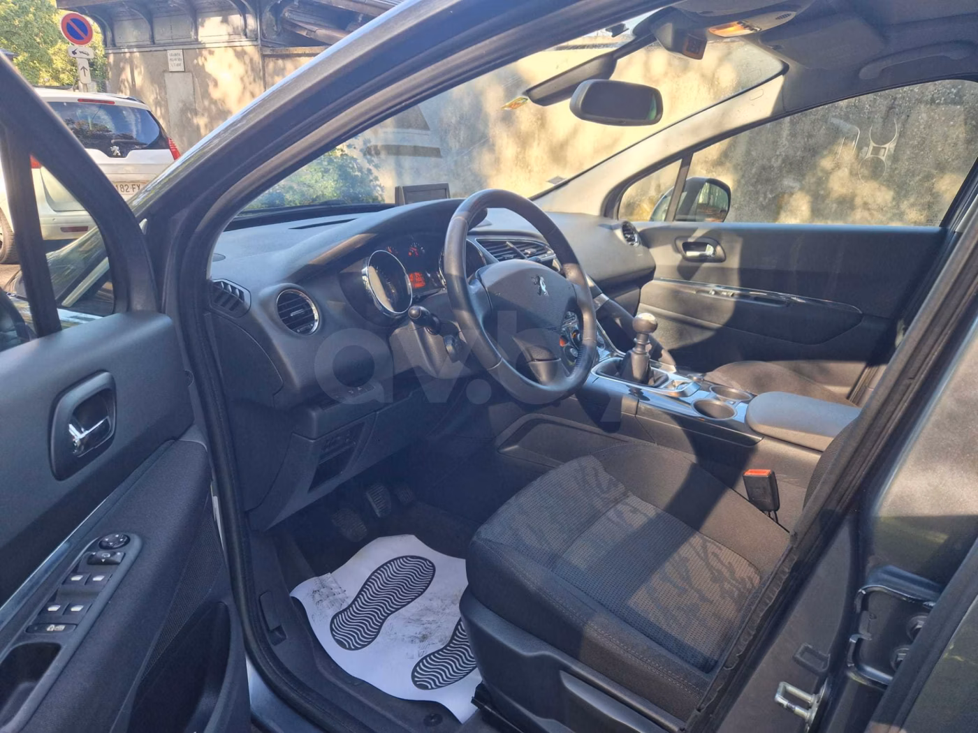 Peugeot 3008 фото 8