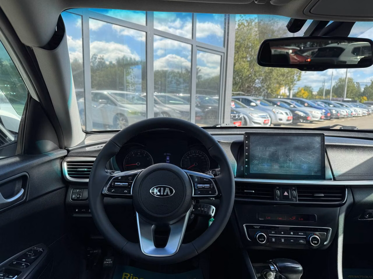 Kia Optima фото 10