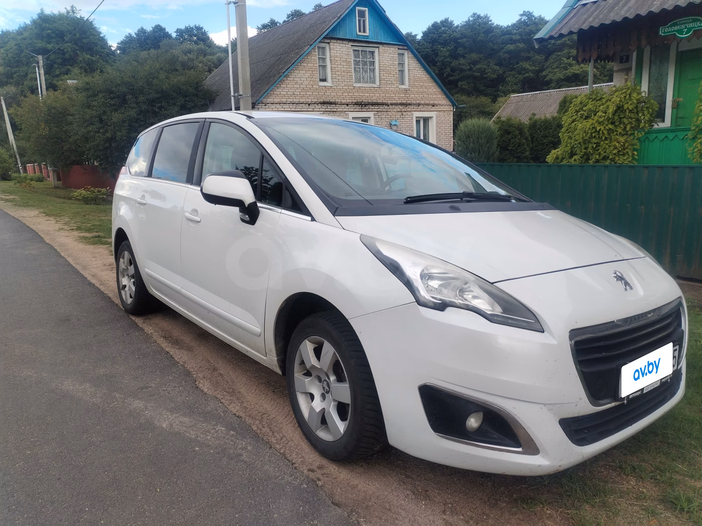 Peugeot 5008 фото 9