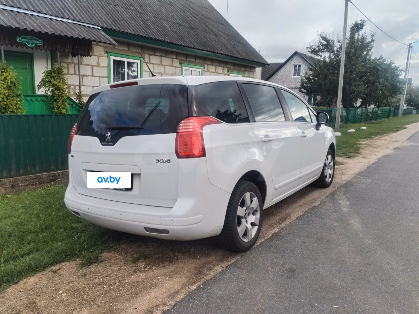 Peugeot 5008 фото 10