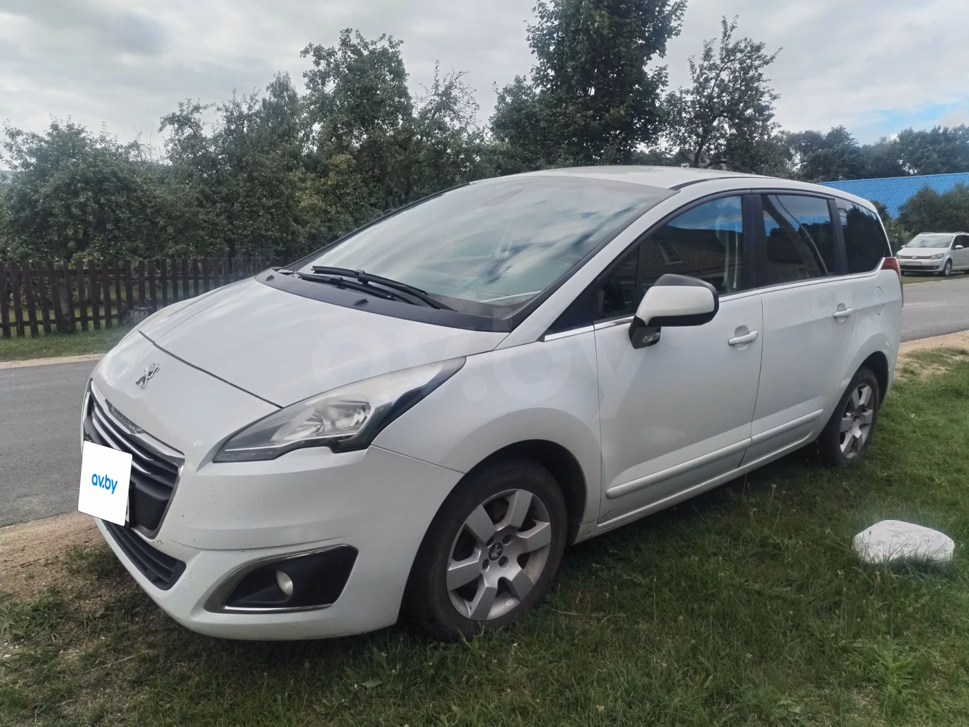 Peugeot 5008 фото 2