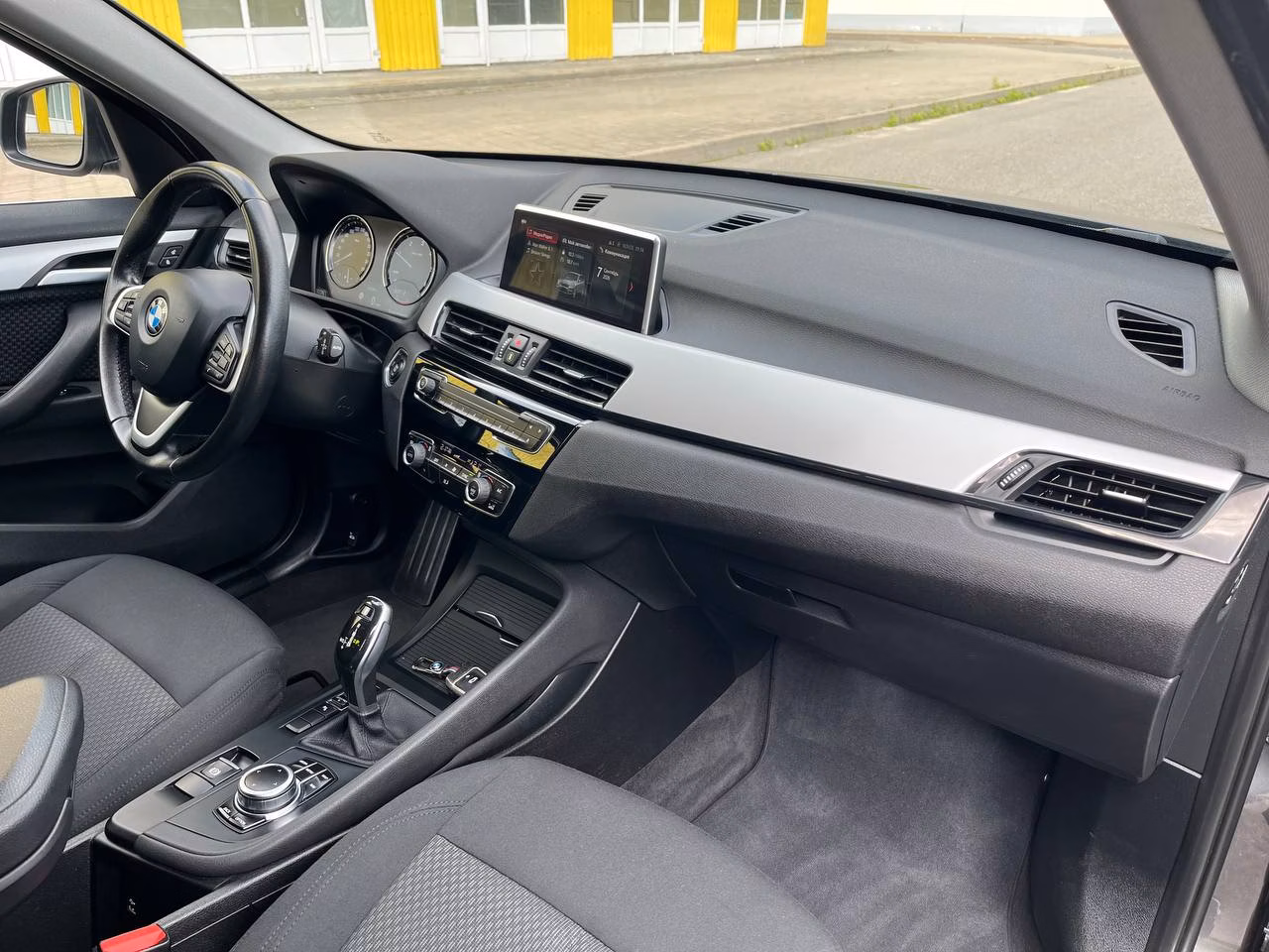 BMW X1 фото 15