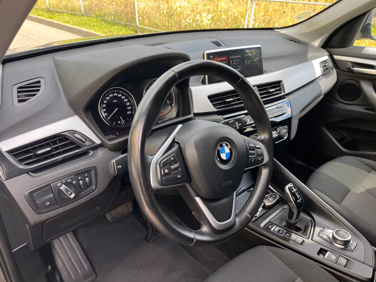 BMW X1 фото 14