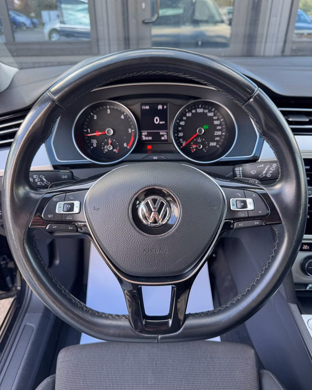 Volkswagen Passat фото 9