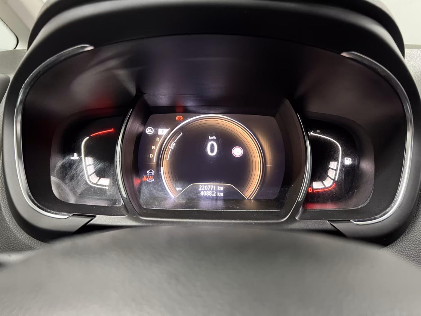 Renault Grand Scenic фото 17