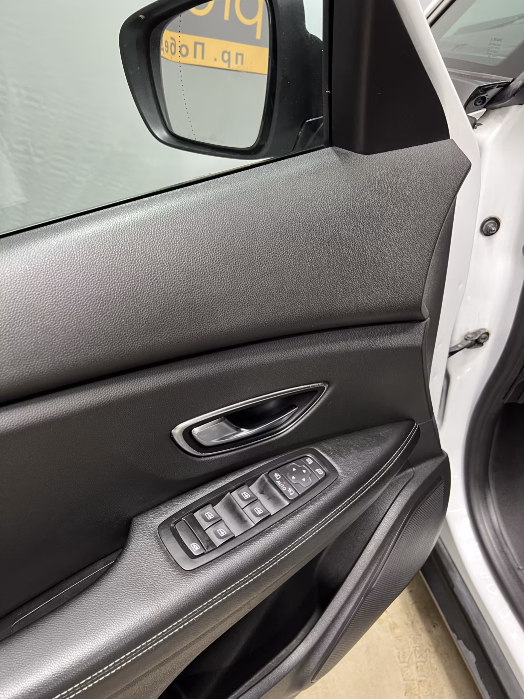 Renault Grand Scenic фото 16
